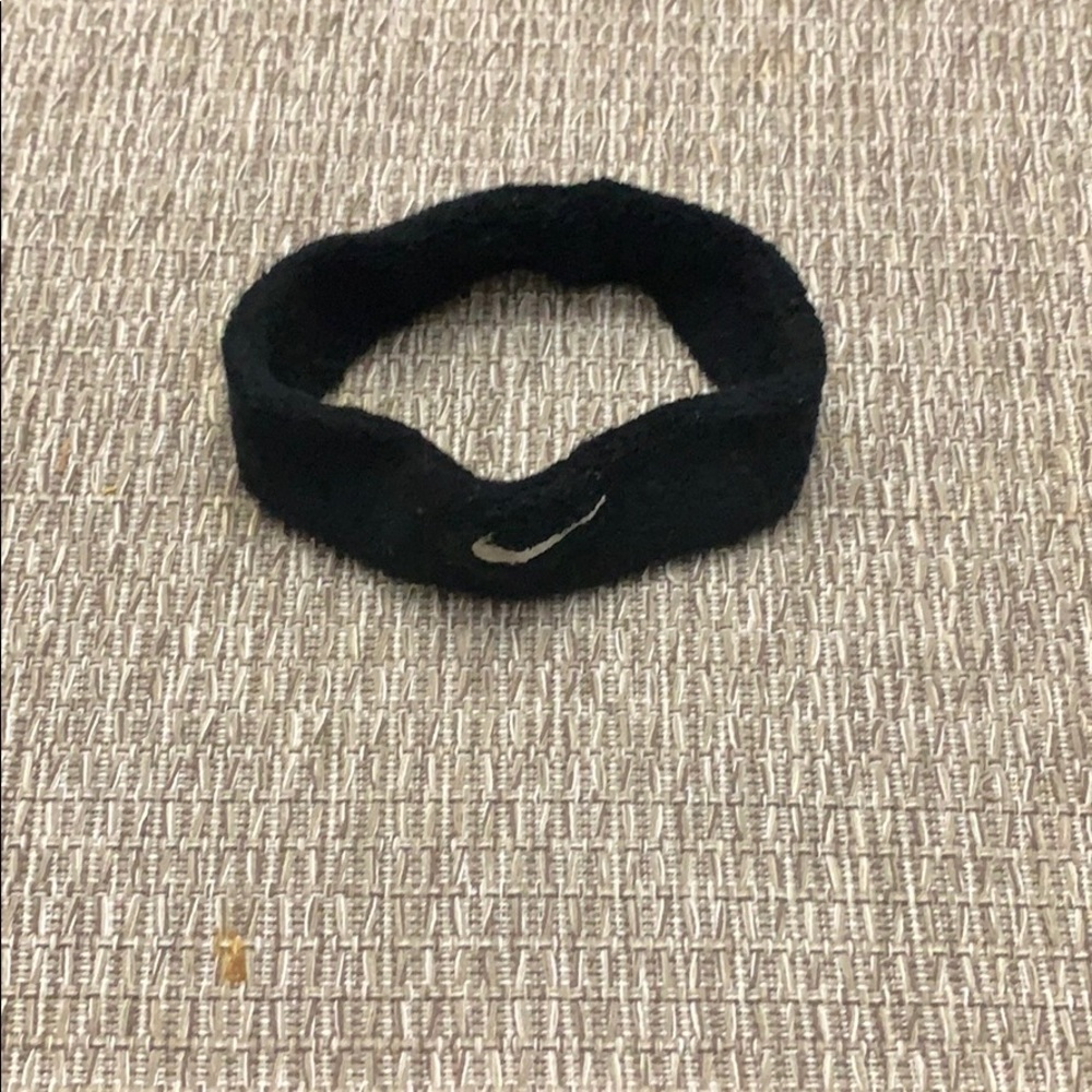 Nike headband